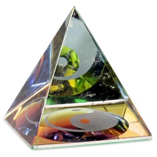 Kristall-Pyramide Yin-Yang 6 cm