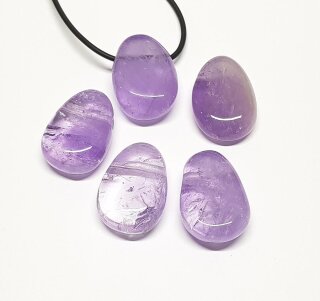 Amethyst hell Trommelstein Anh&auml;nger gebohrt