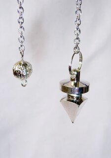 Pyramid Cone Pendulum silver
